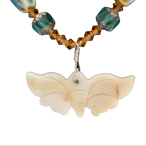 Royston Turquoise & Carved White Jade Butterfly Jewelry Set Necklace & Earrings - Picture 5 of 6